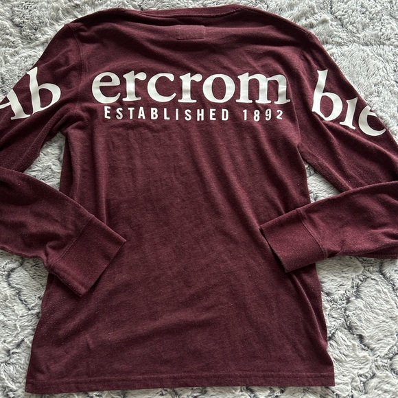 Abercrombie & Fitch Burgundy Long Sleeve T-Shirt - Picture 3 of 3